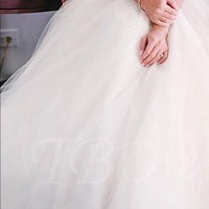 Wedding dress